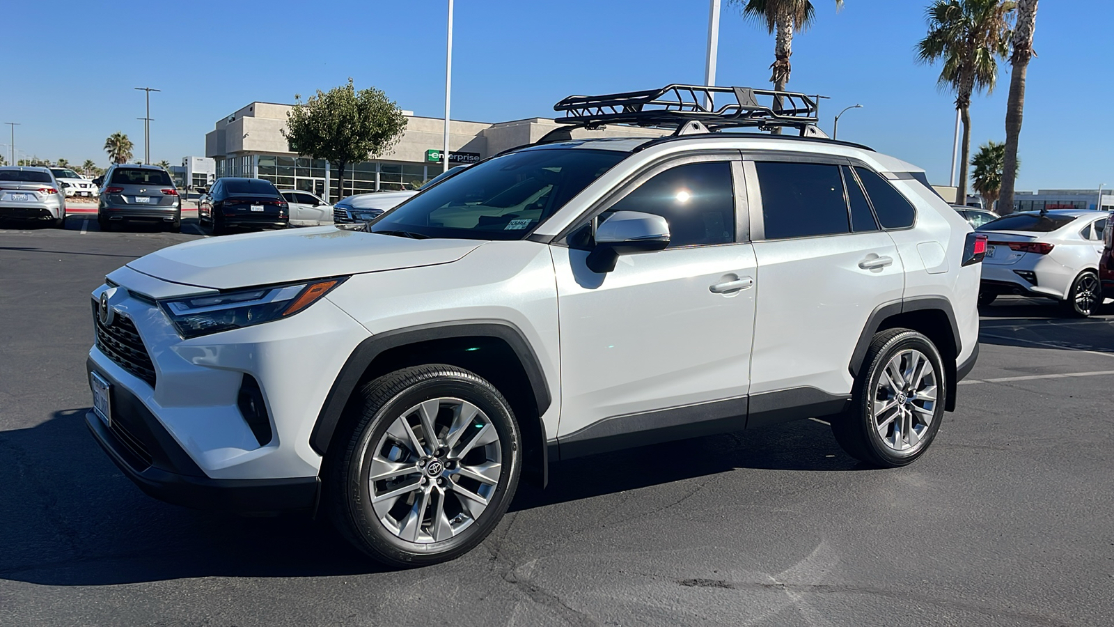 2023 Toyota RAV4 XLE Premium 8