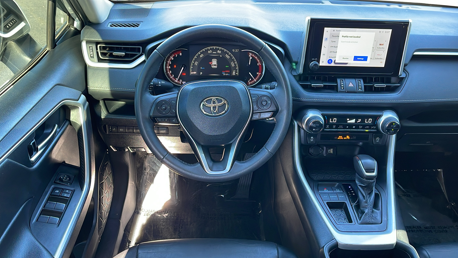 2023 Toyota RAV4 XLE Premium 16