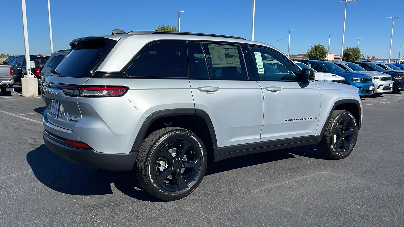 2024 Jeep Grand Cherokee Limited 3