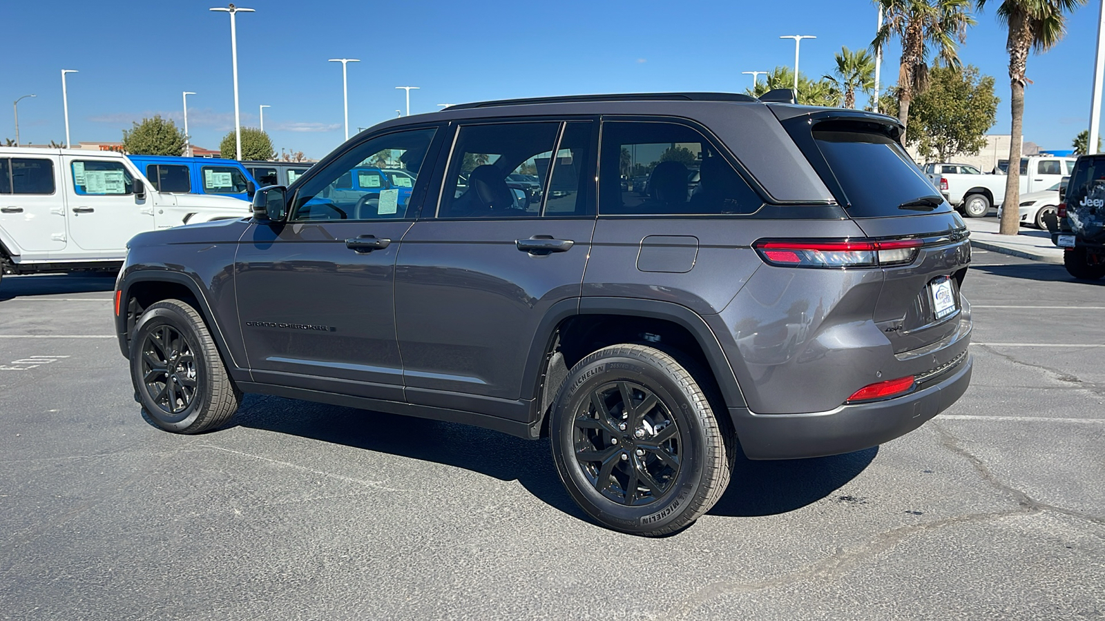 2024 Jeep Grand Cherokee Altitude 5