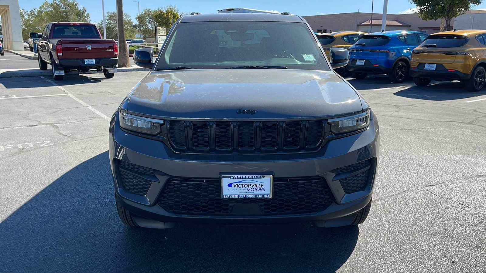 2024 Jeep Grand Cherokee Altitude 8