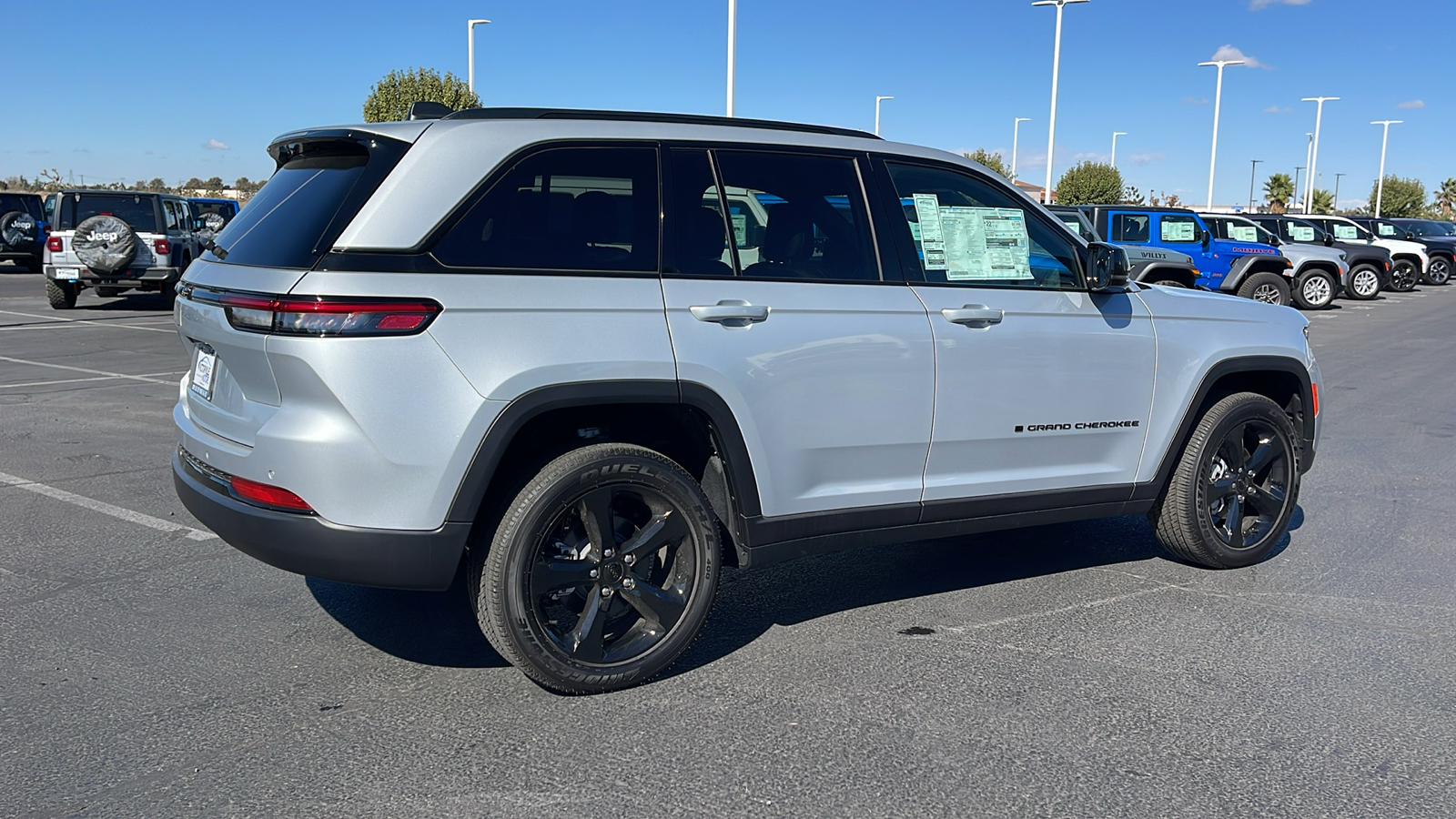 2024 Jeep Grand Cherokee Altitude X 3