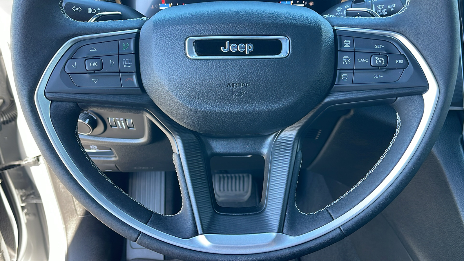 2024 Jeep Grand Cherokee Altitude X 22