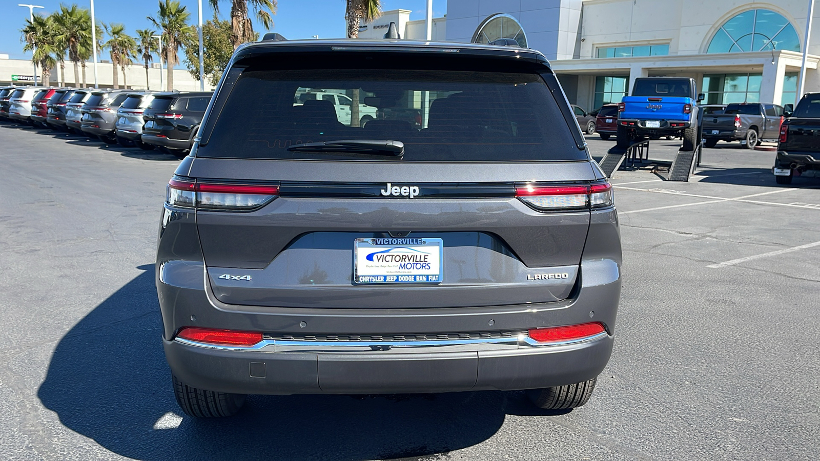 2024 Jeep Grand Cherokee Laredo 4