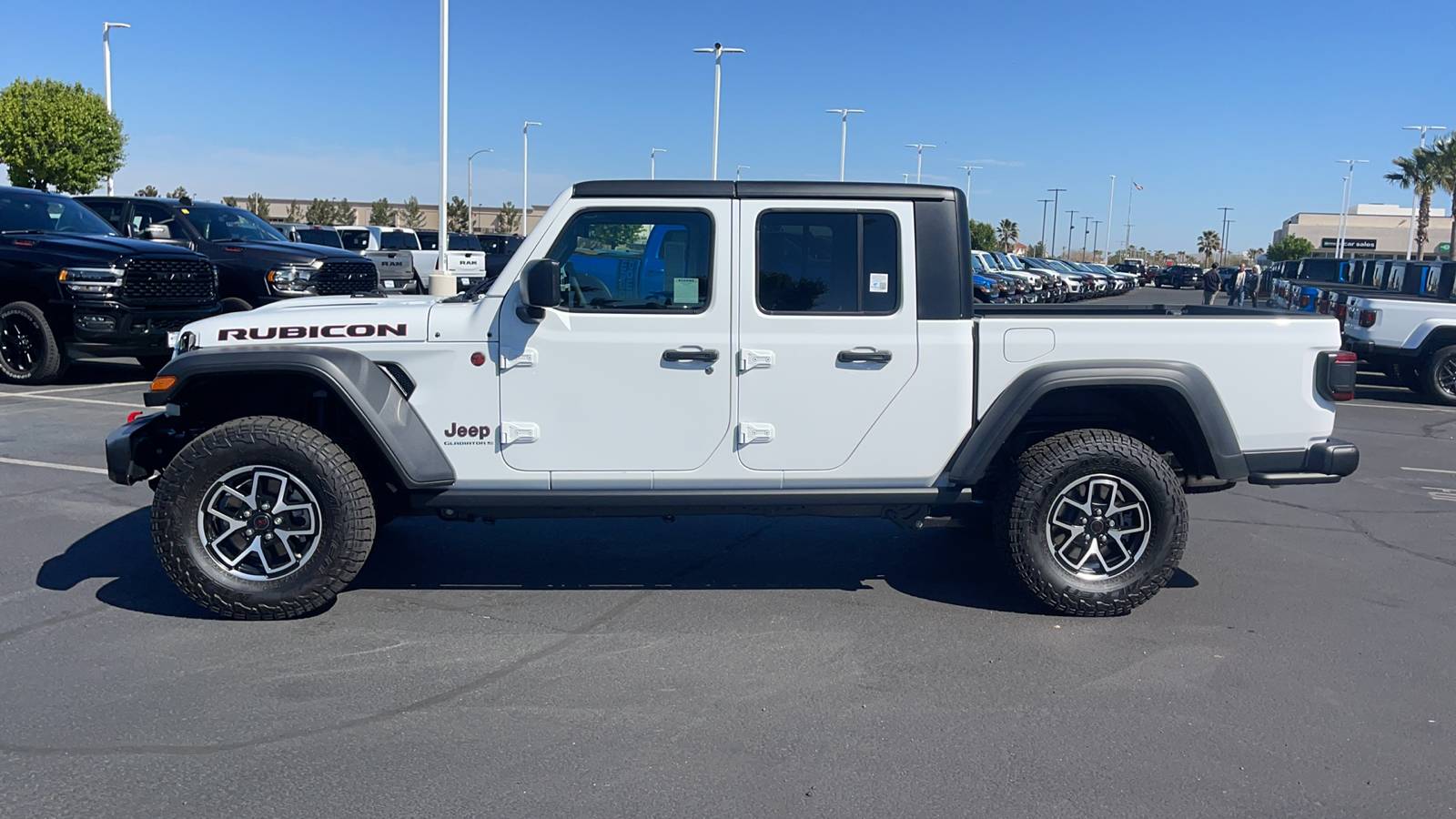 2024 Jeep Gladiator Rubicon 6