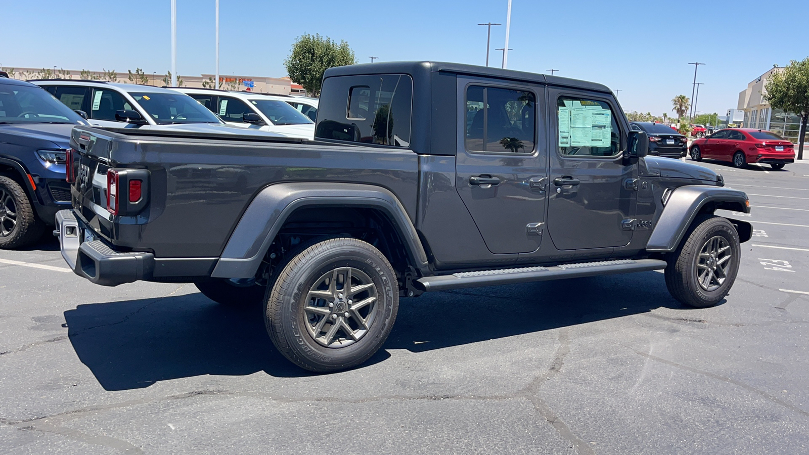 2024 Jeep Gladiator Sport 3