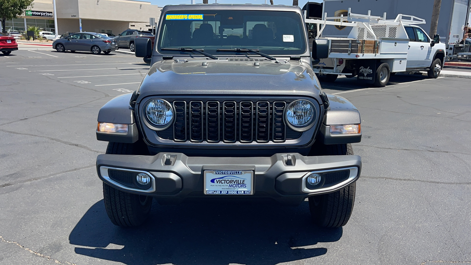 2024 Jeep Gladiator Sport 8