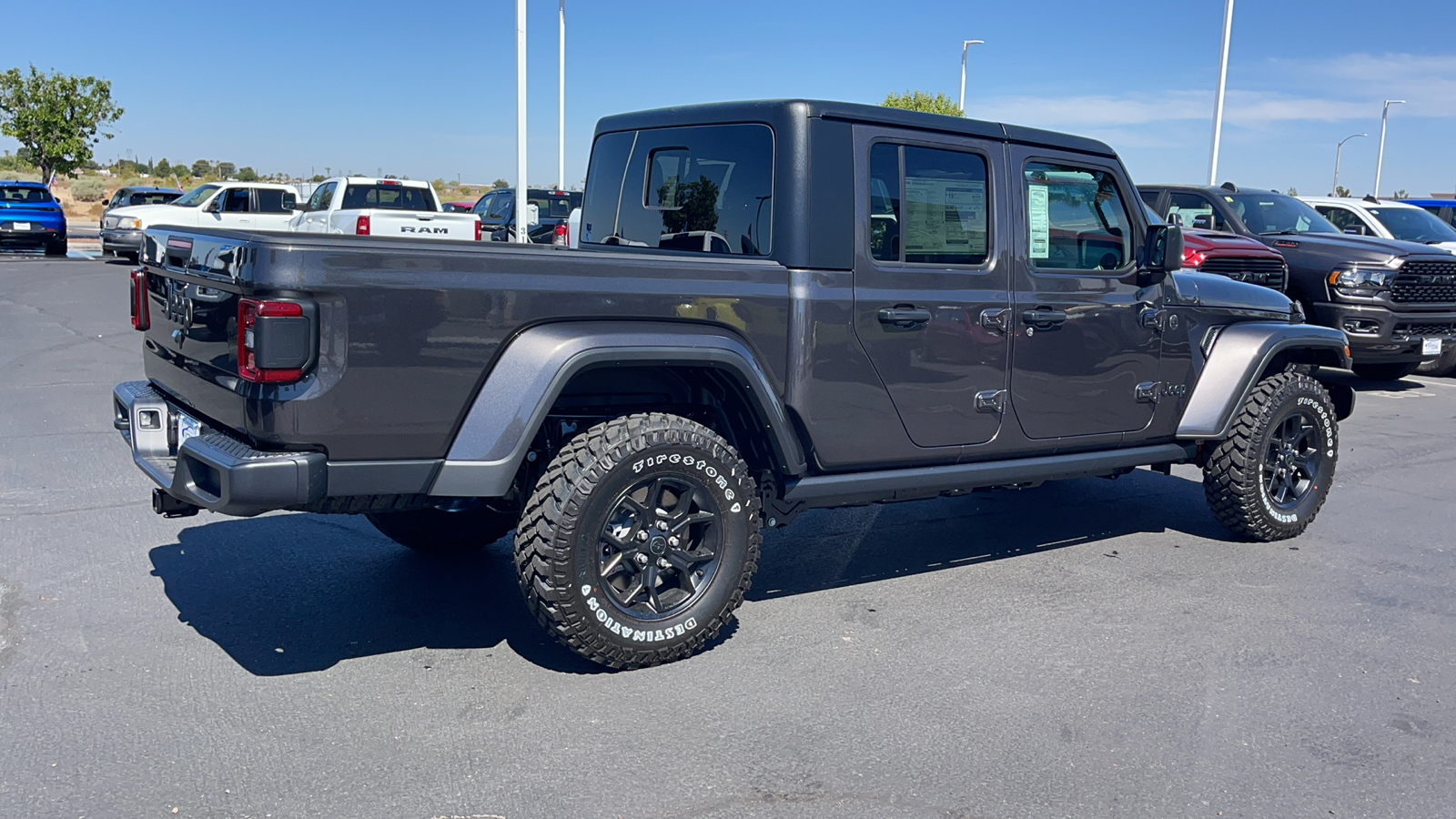 2024 Jeep Gladiator  3