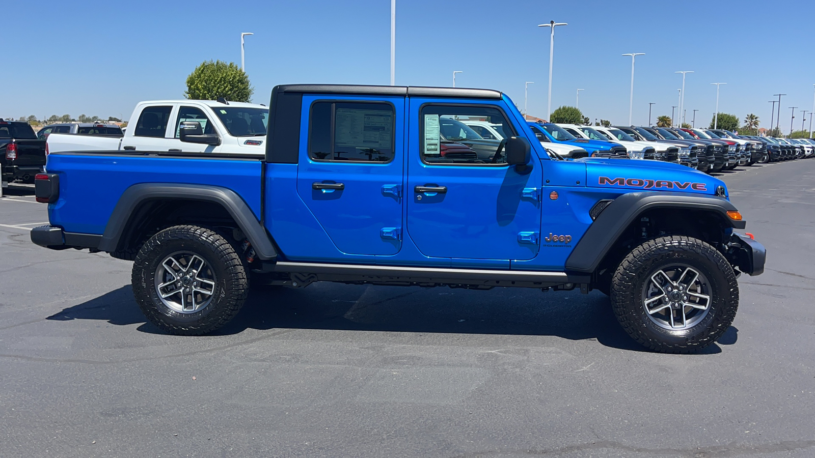 2024 Jeep Gladiator Mojave 2