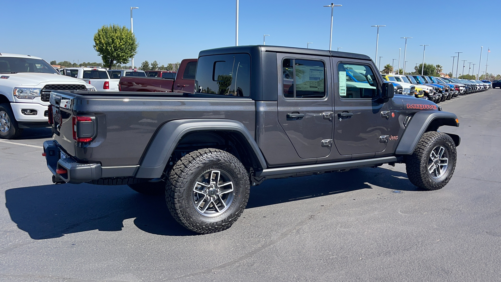 2024 Jeep Gladiator Mojave 3