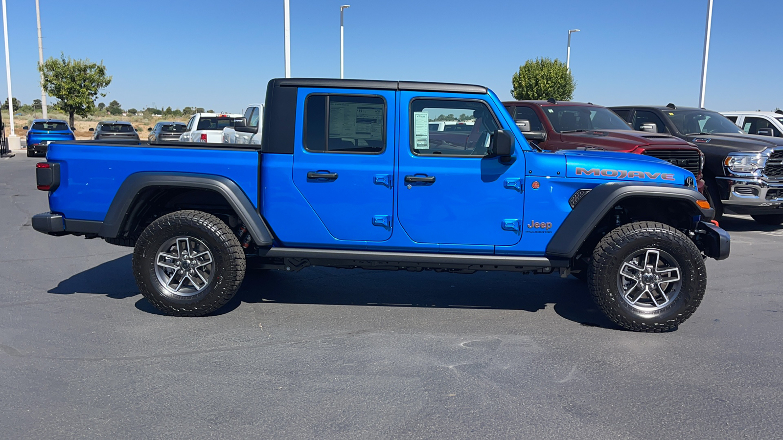 2024 Jeep Gladiator Mojave 2