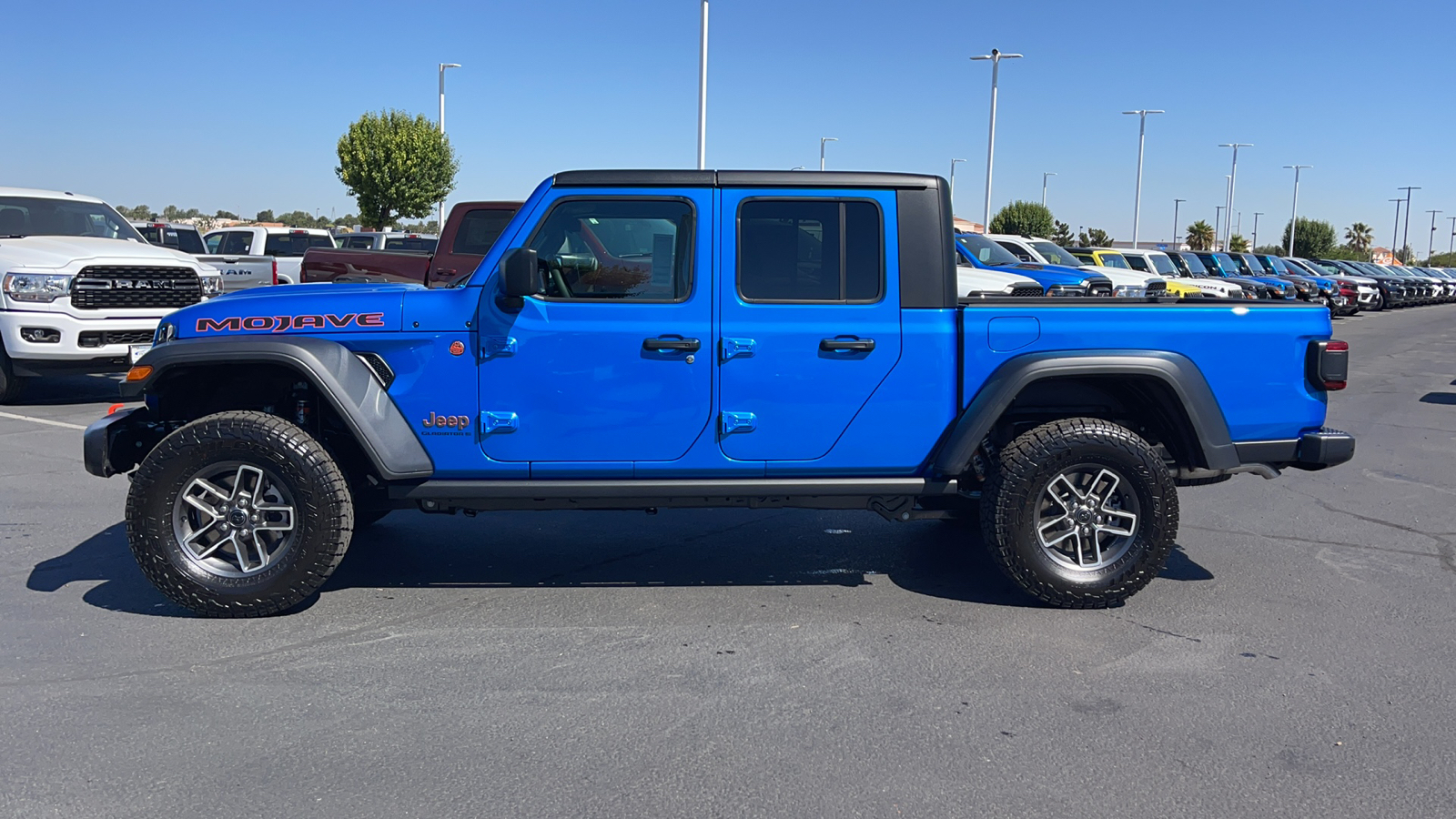 2024 Jeep Gladiator Mojave 6