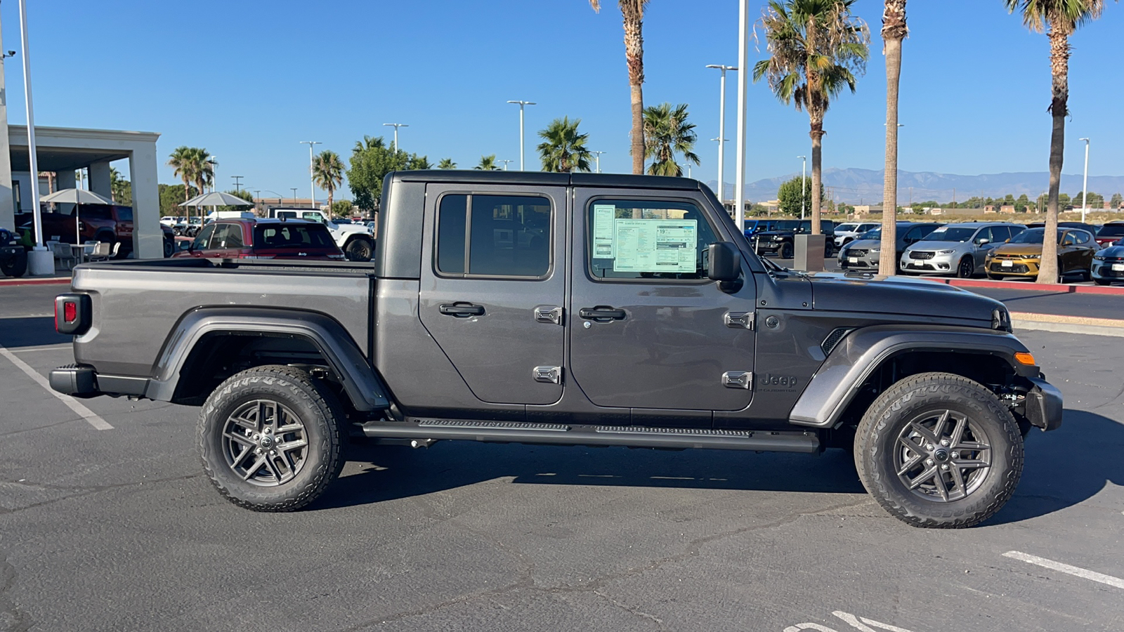 2024 Jeep Gladiator Sport 2