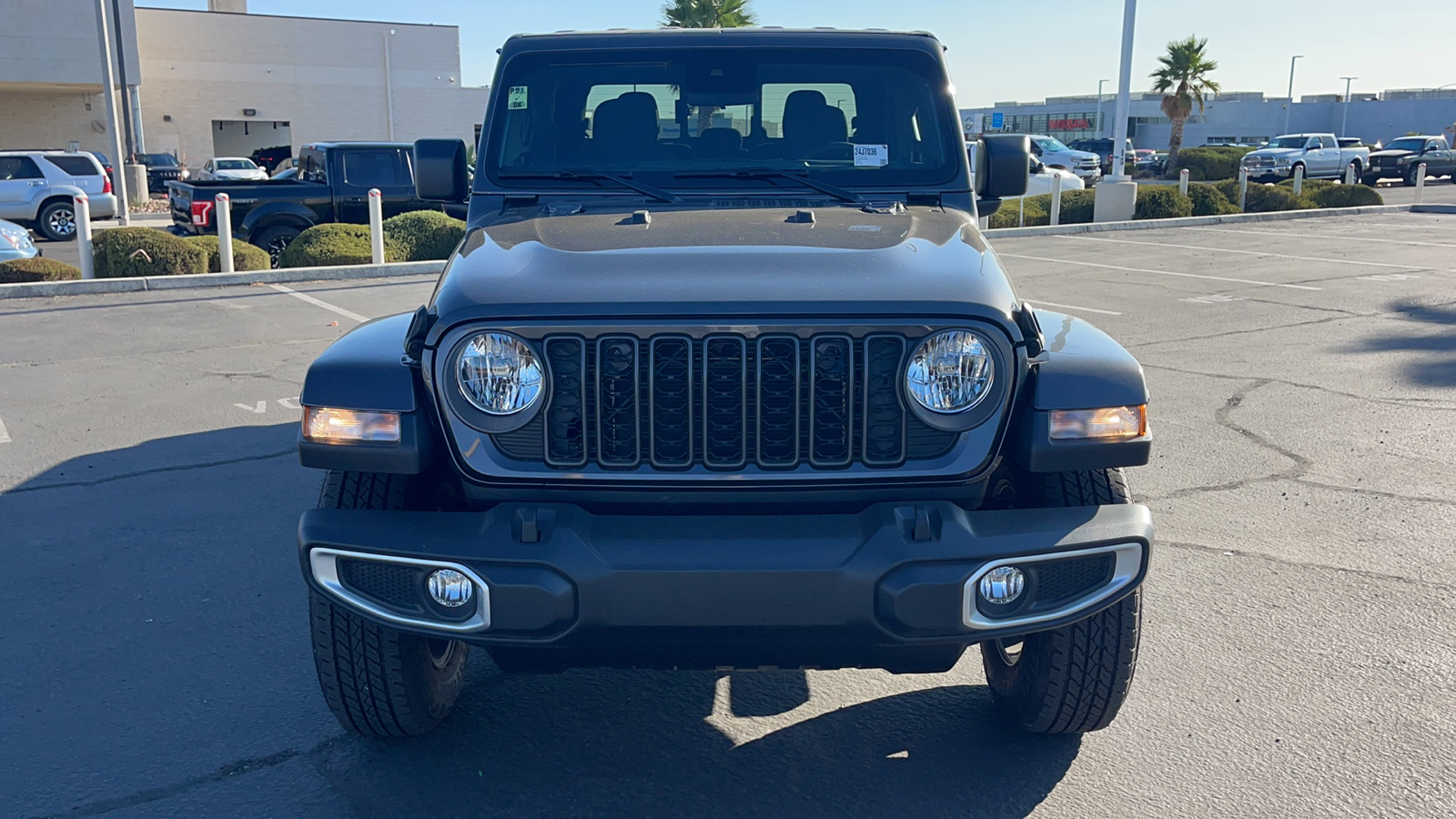 2024 Jeep Gladiator Sport 8