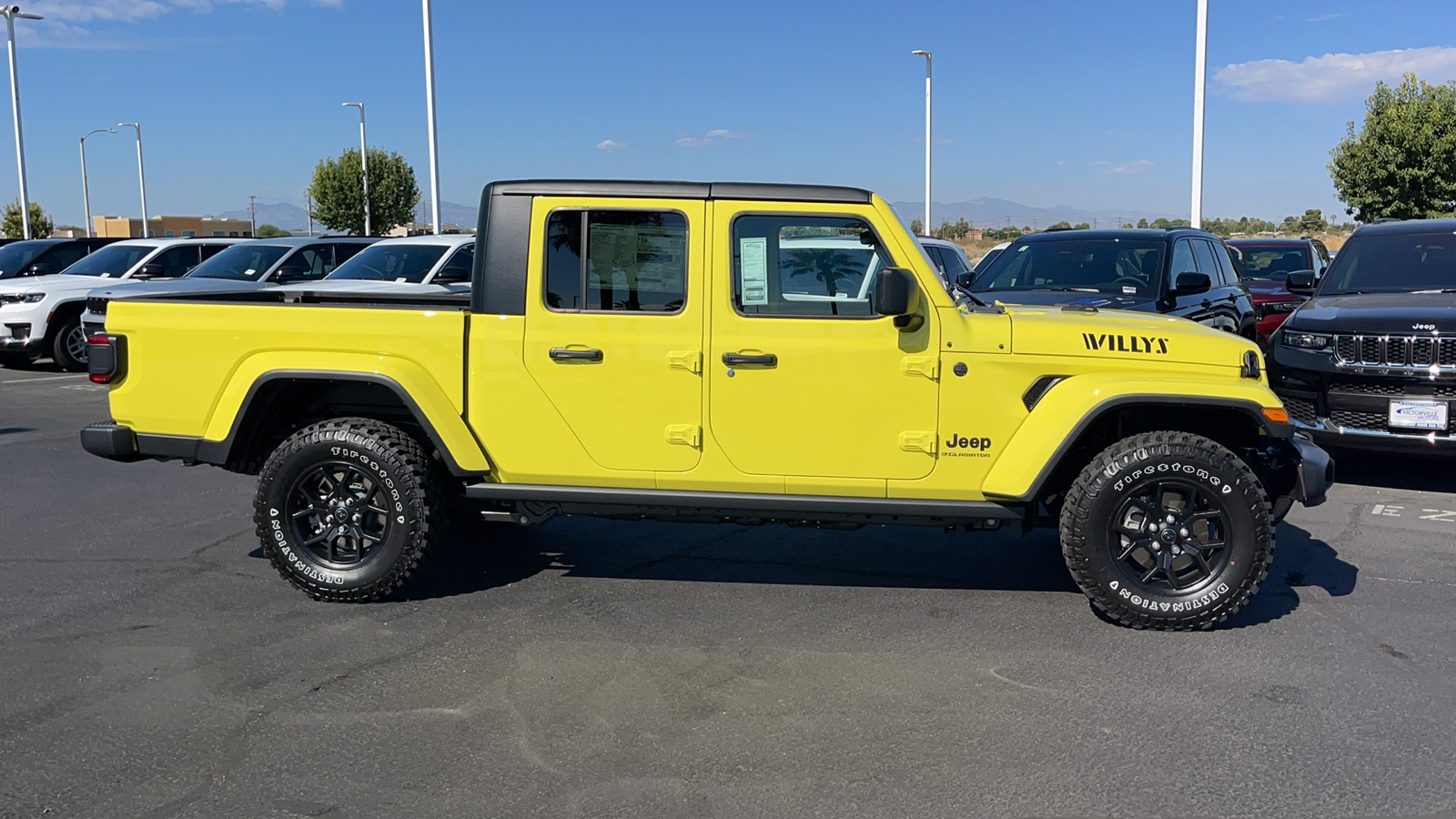 2024 Jeep Gladiator  2