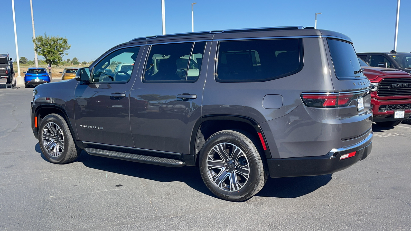 2024 Jeep Wagoneer Series II 5