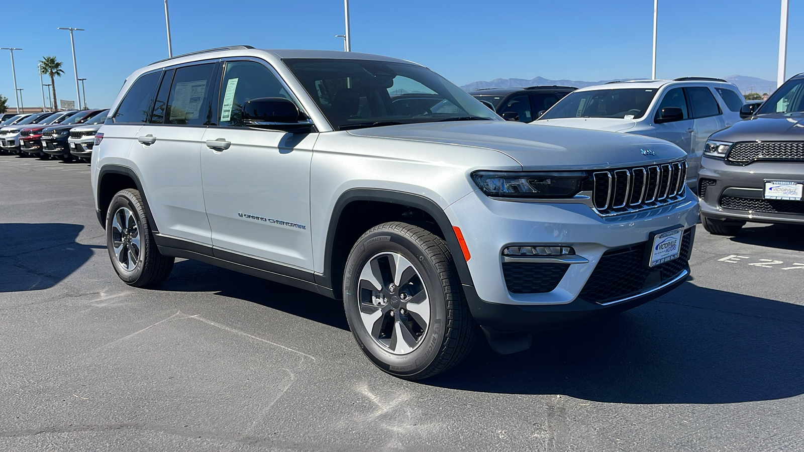 2024 Jeep Grand Cherokee  1