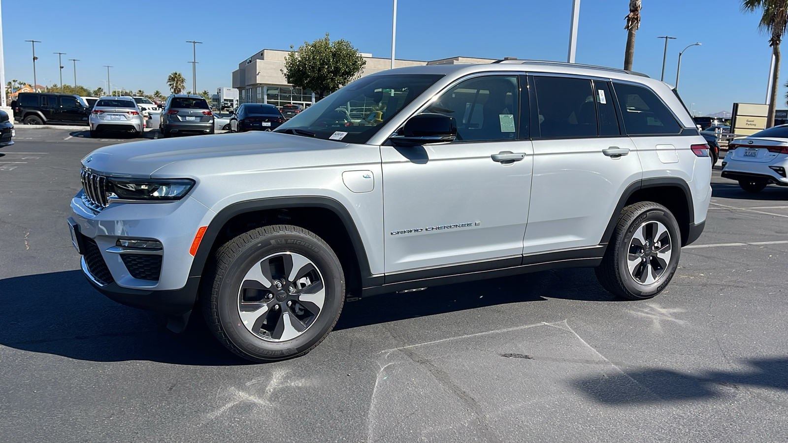 2024 Jeep Grand Cherokee  7