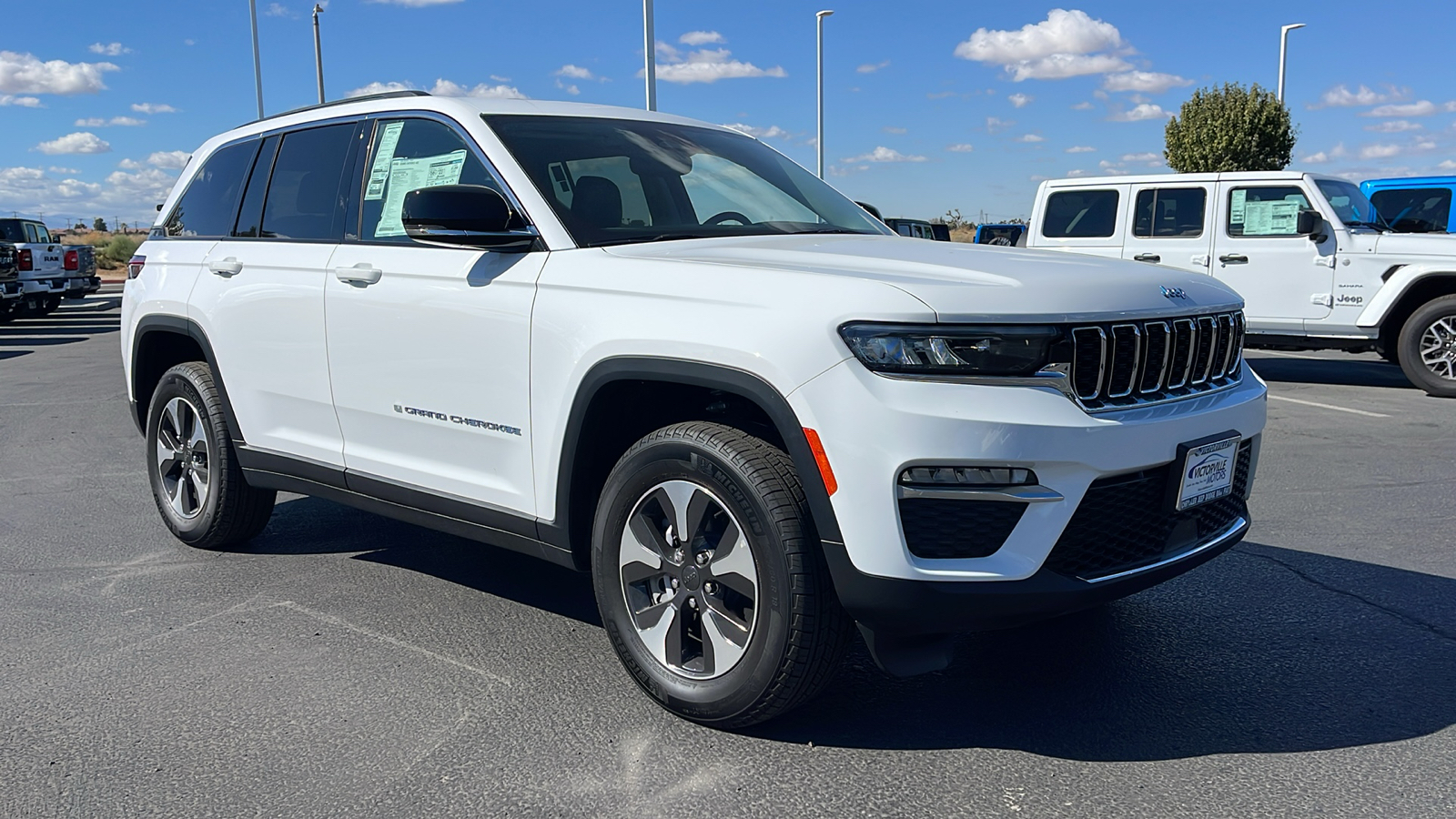 2024 Jeep Grand Cherokee  1