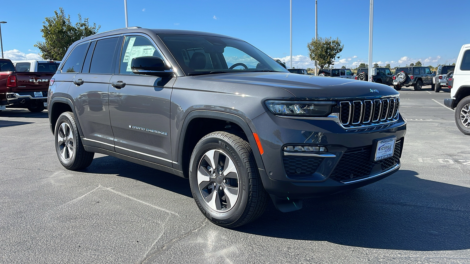 2024 Jeep Grand Cherokee  1