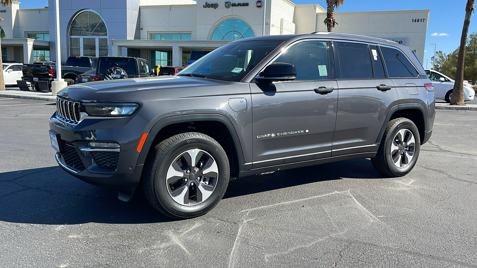 2024 Jeep Grand Cherokee  7