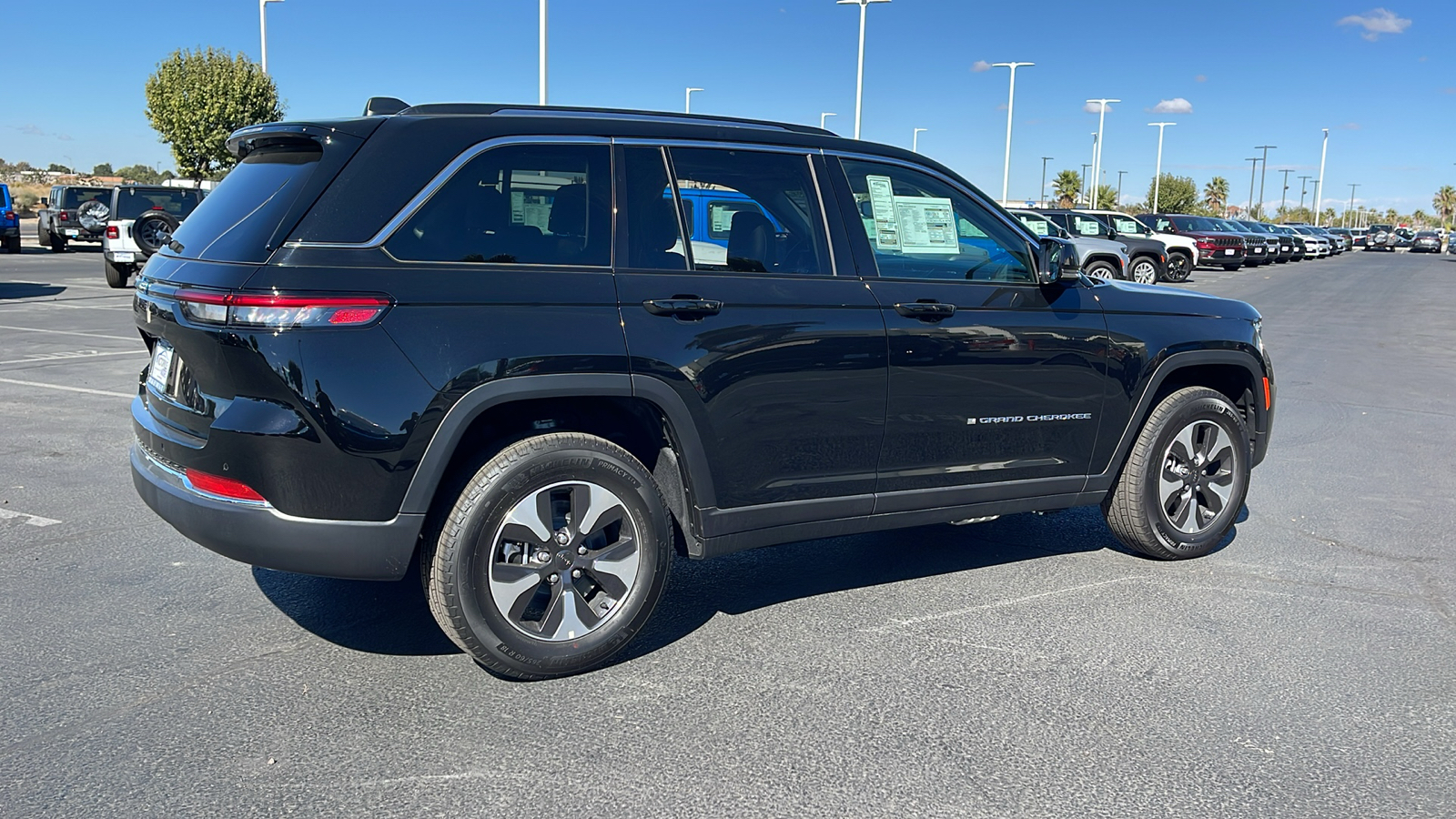 2024 Jeep Grand Cherokee  3