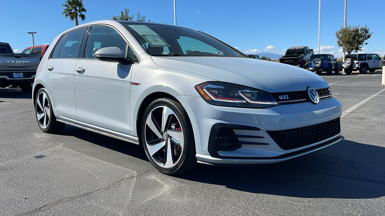 2018 Volkswagen Golf GTI 2.0T SE 1