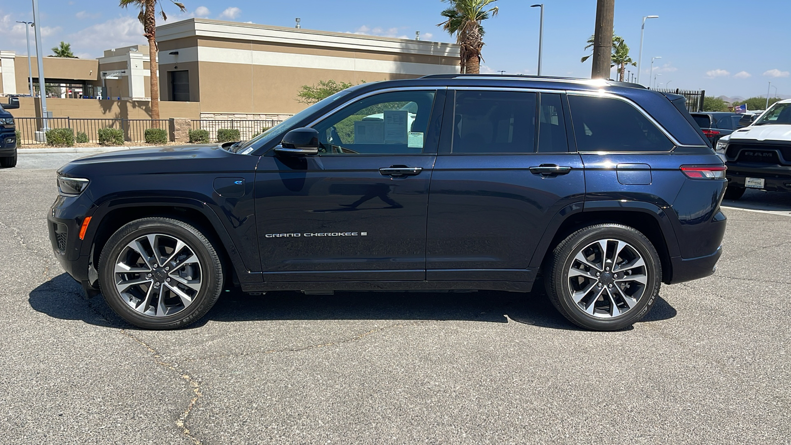 2023 Jeep Grand Cherokee Overland 4xe 6