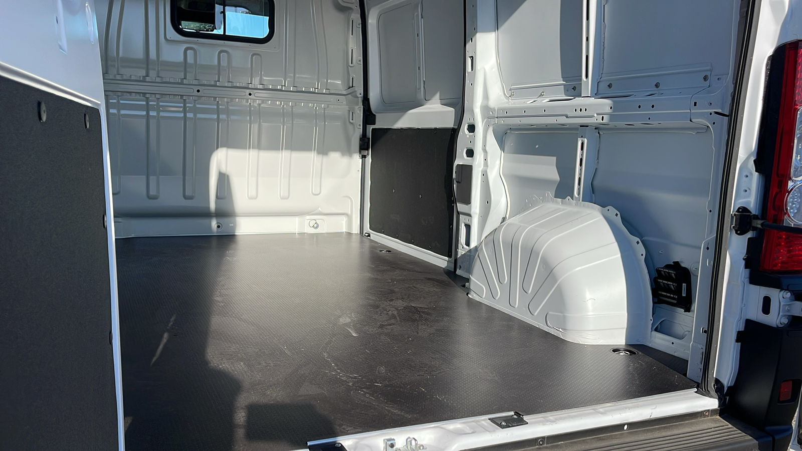 2024 Ram ProMaster 2500 High Roof 21