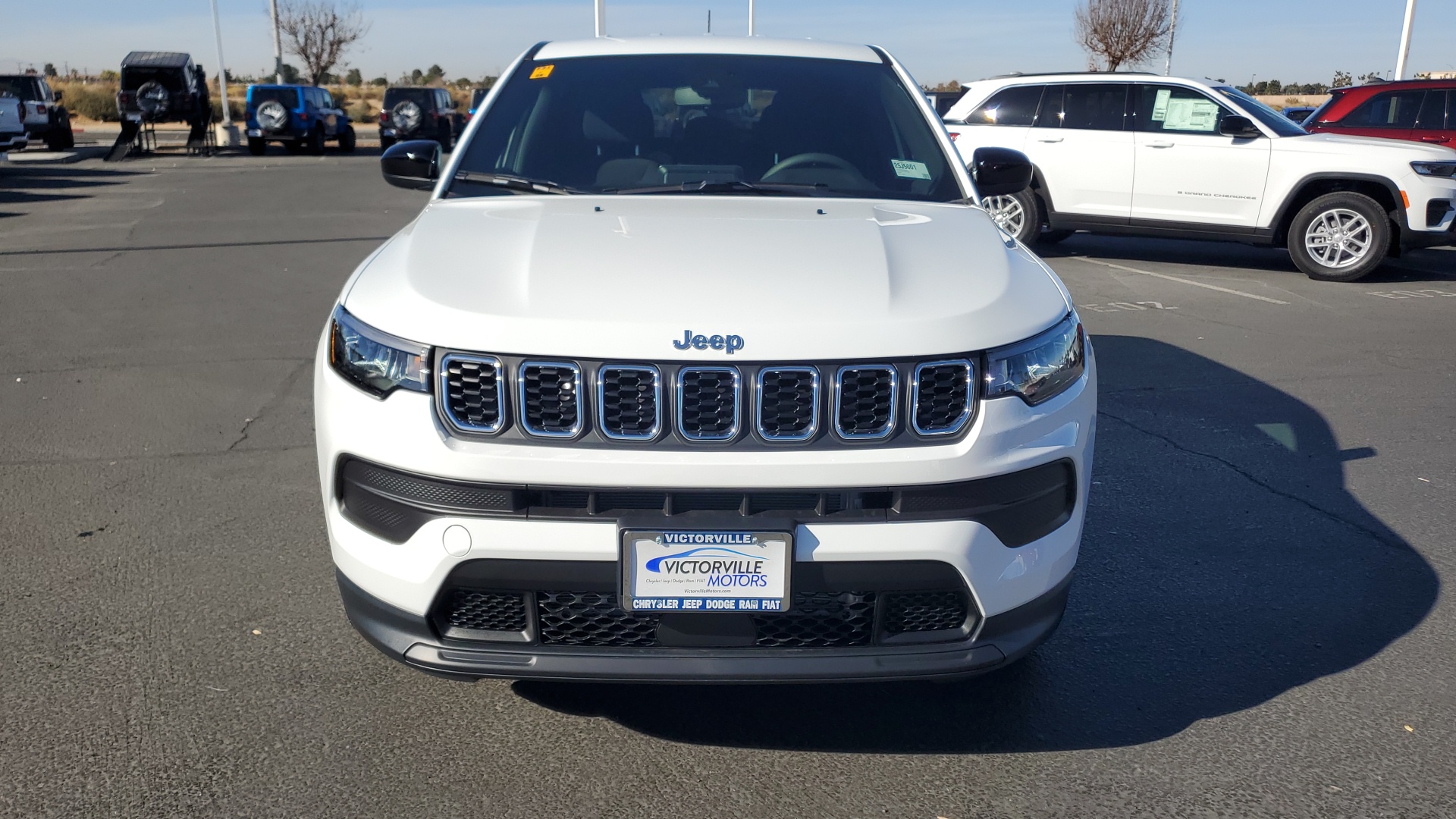 2025 Jeep Compass Sport 8