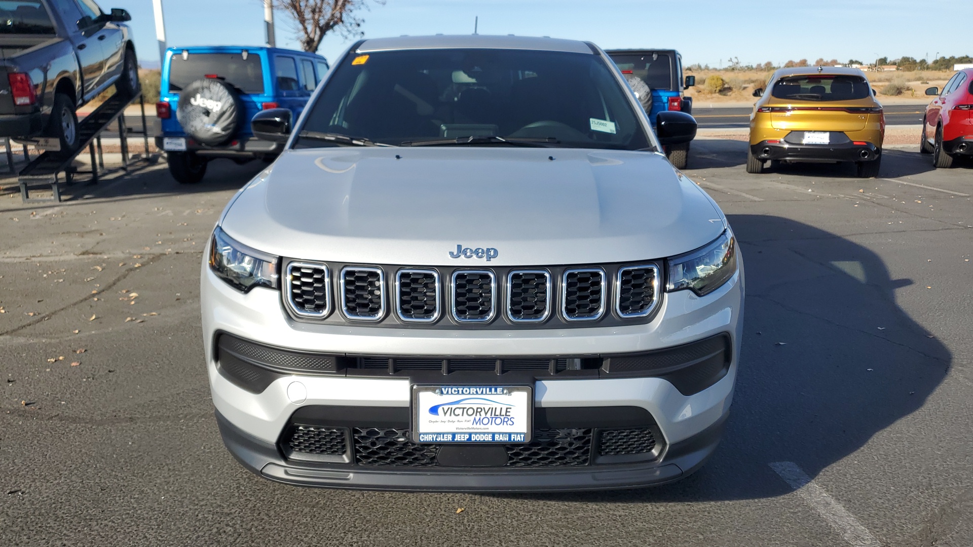 2025 Jeep Compass Sport 8