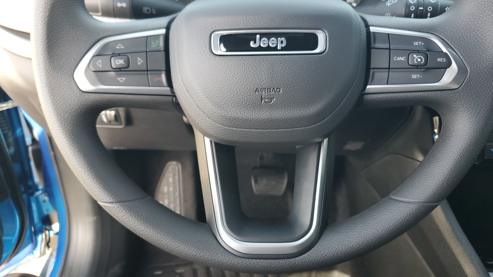 2025 Jeep Compass Sport 22