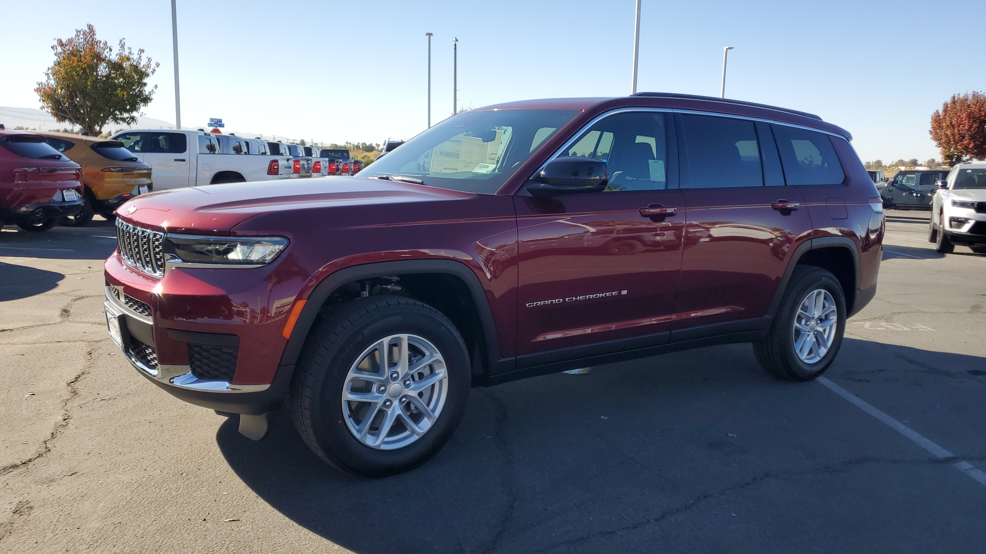 2025 Jeep Grand Cherokee L Laredo 7