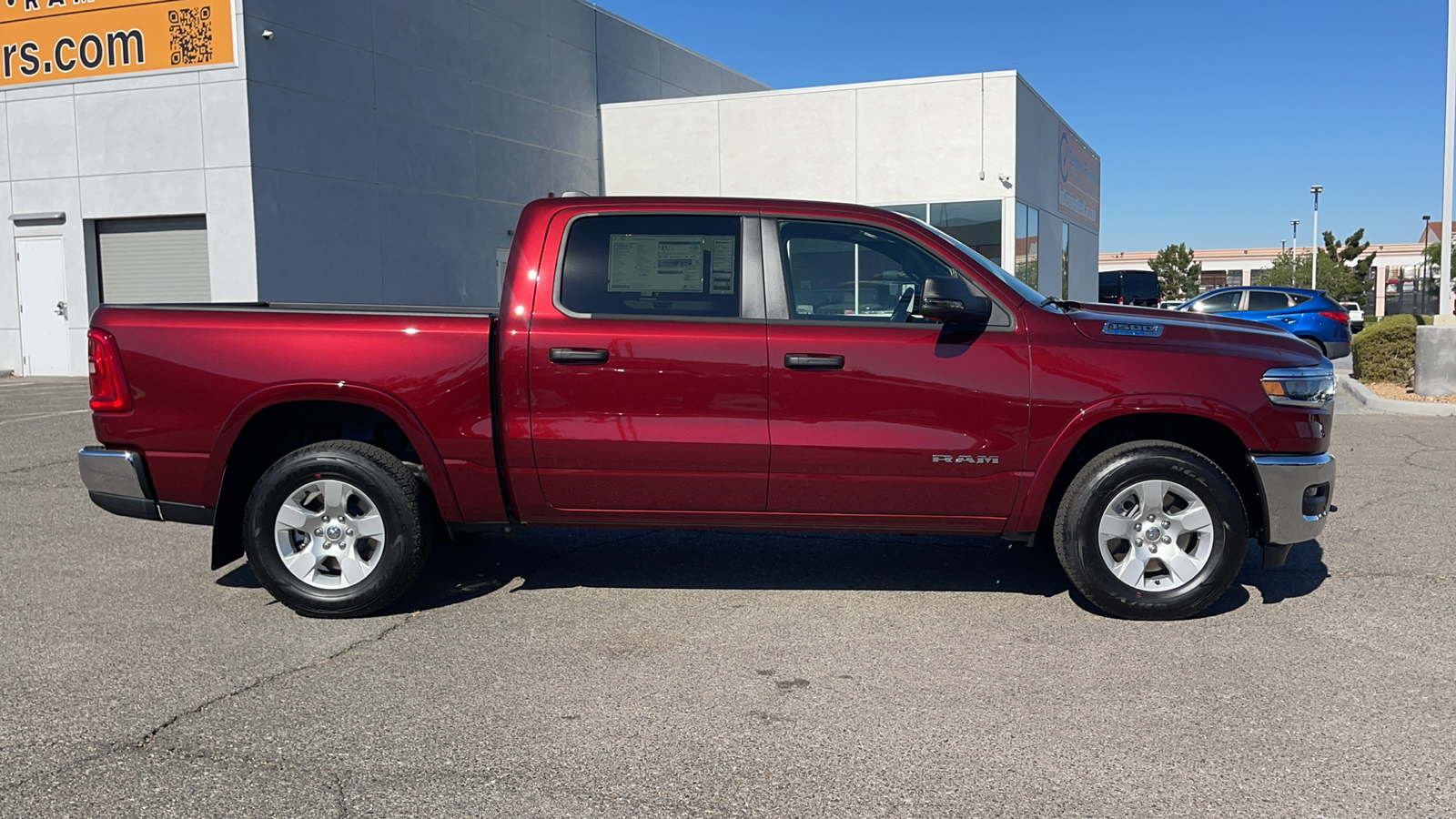 2025 Ram 1500 Big Horn/Lone Star 2