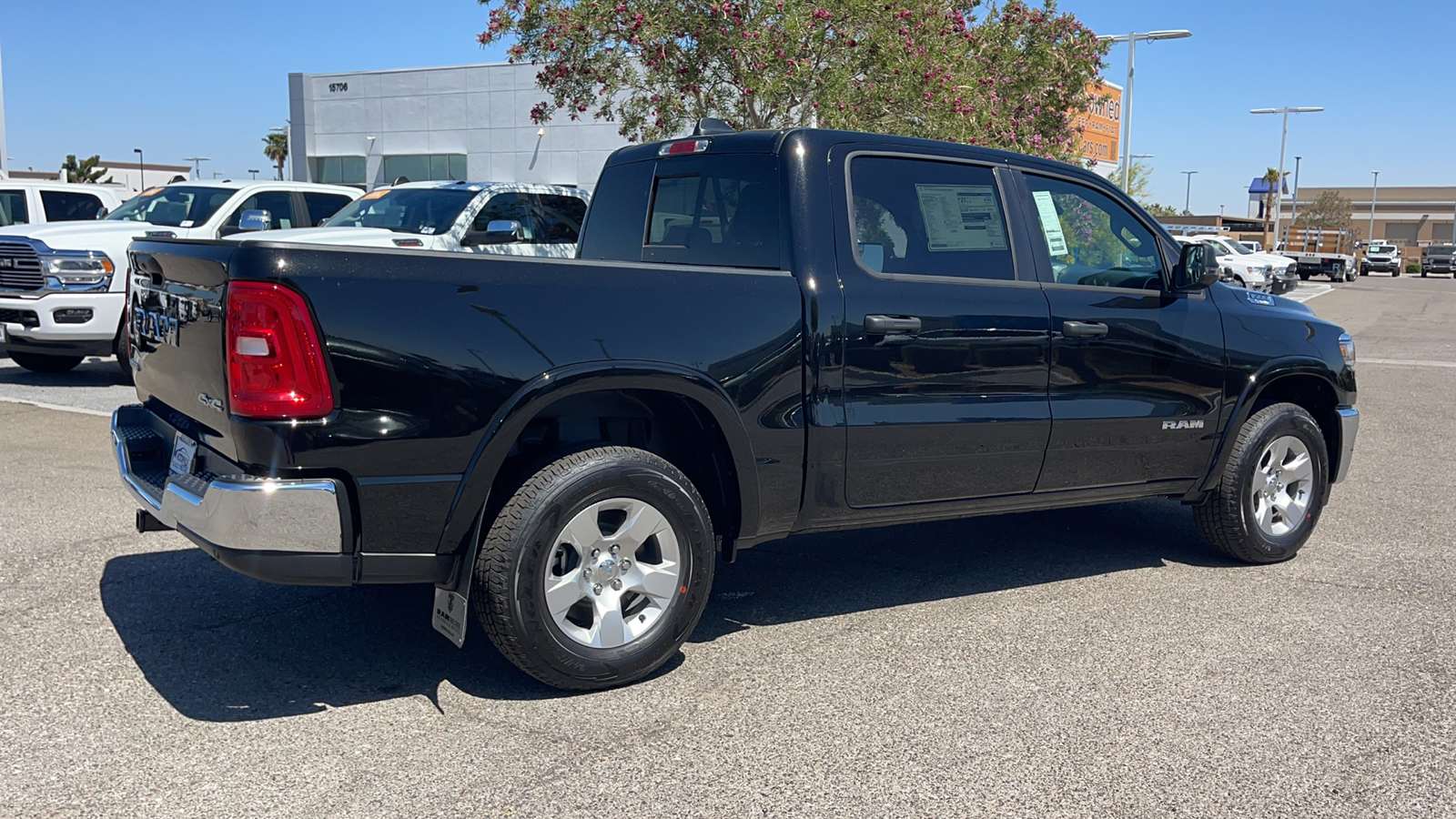 2025 Ram 1500 Big Horn/Lone Star 3