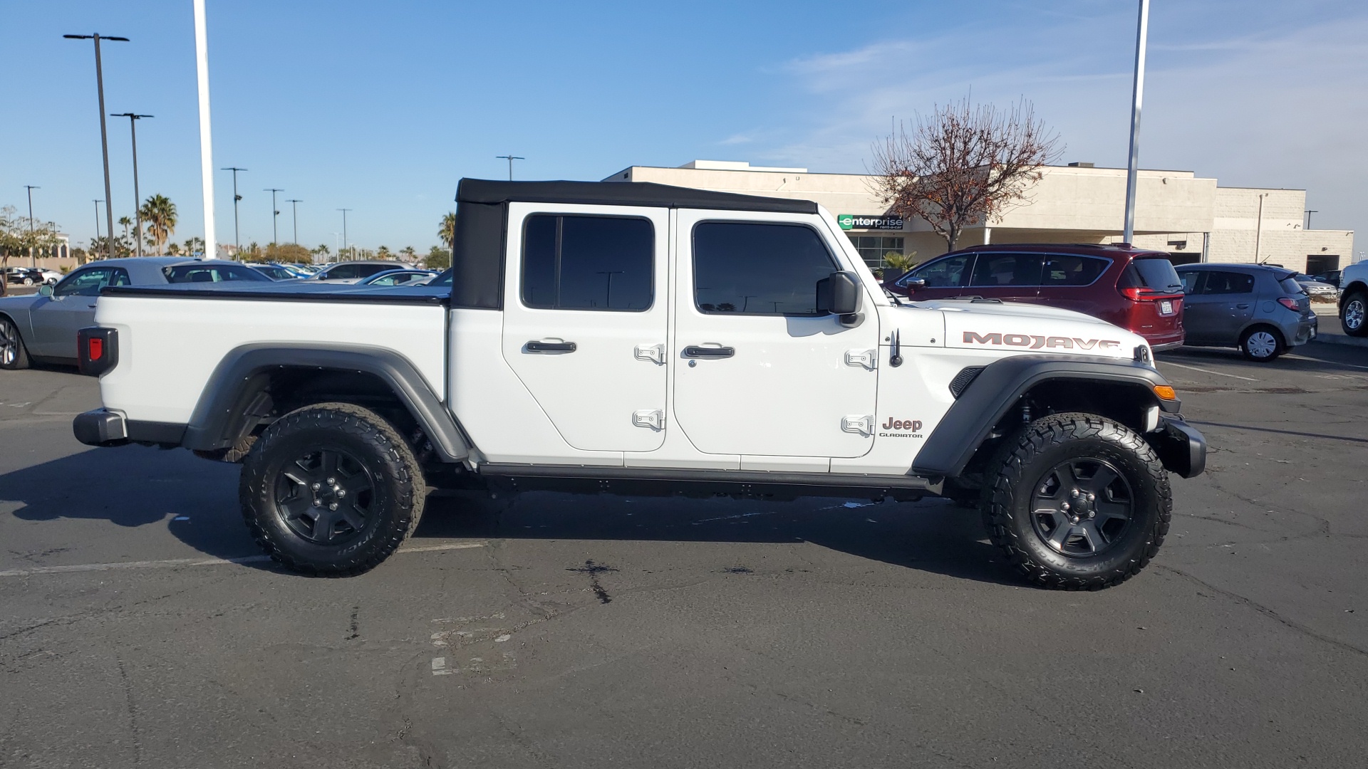 2022 Jeep Gladiator Mojave 2