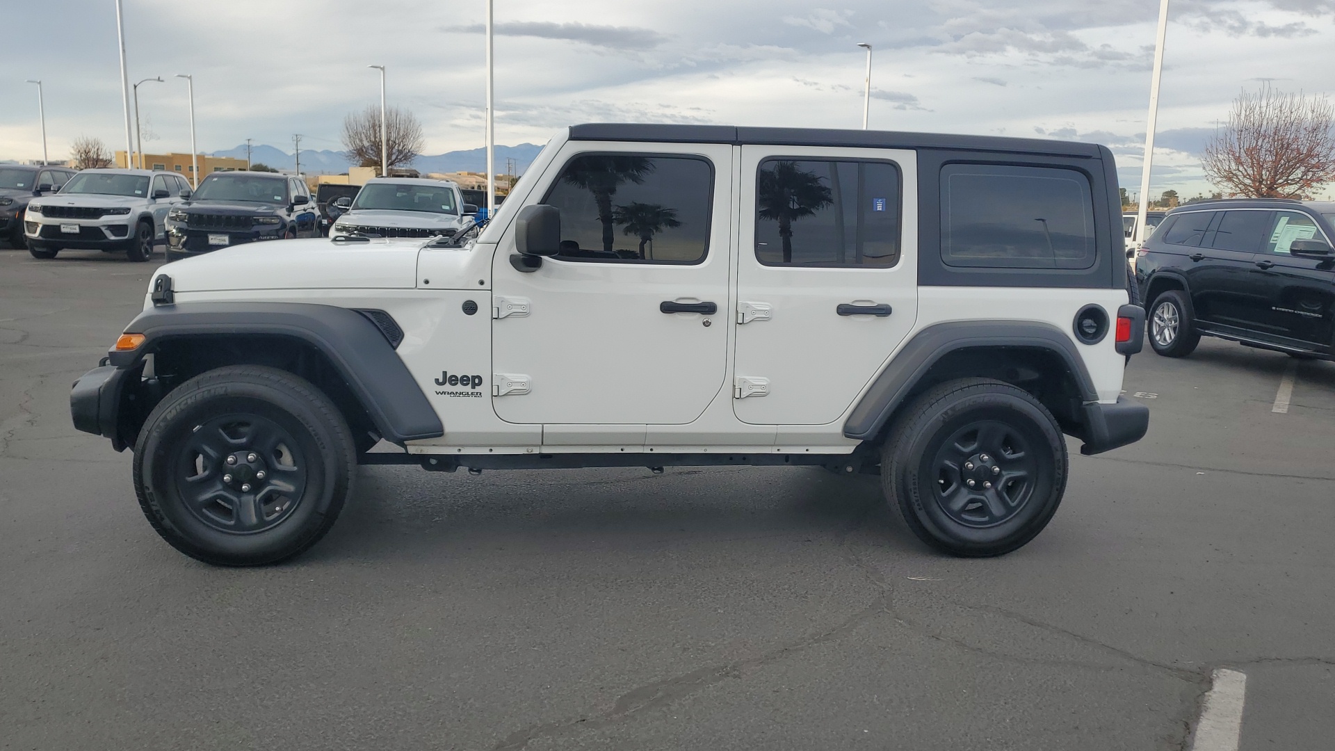 2022 Jeep Wrangler Unlimited Sport 6