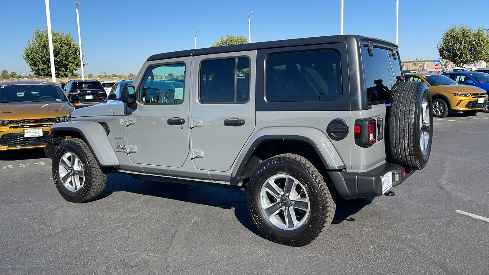 2023 Jeep Wrangler Sahara 5