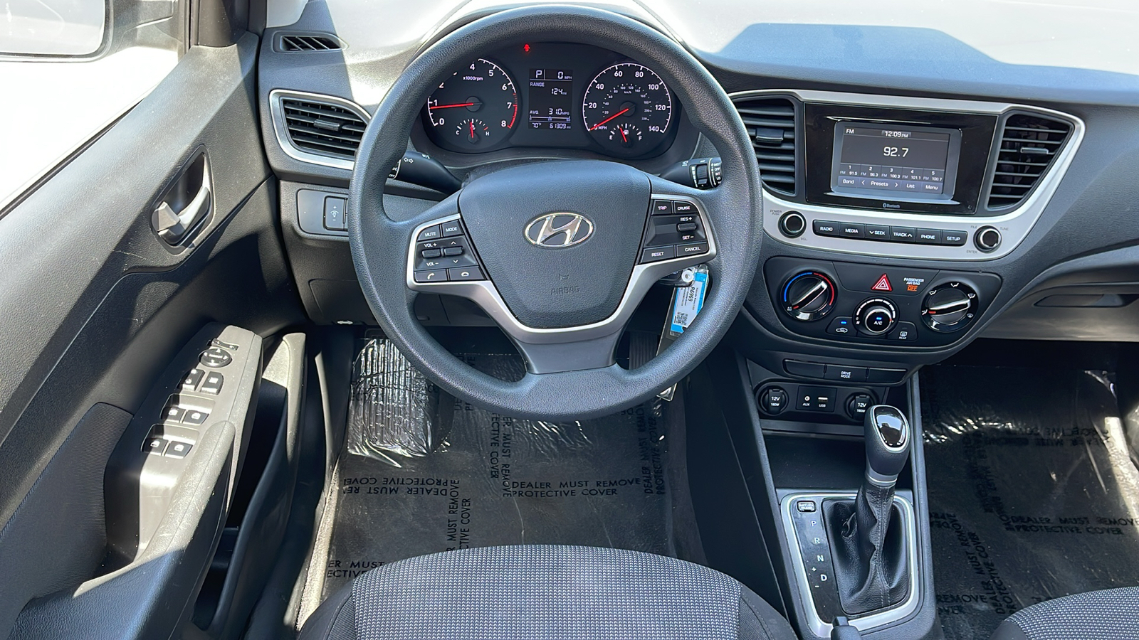 2021 Hyundai Accent SE 14