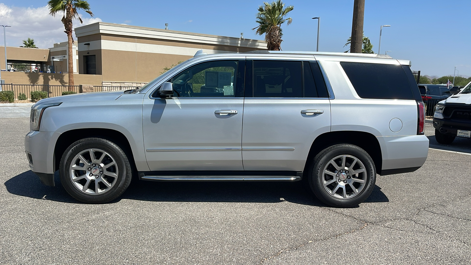 2018 GMC Yukon Denali 6