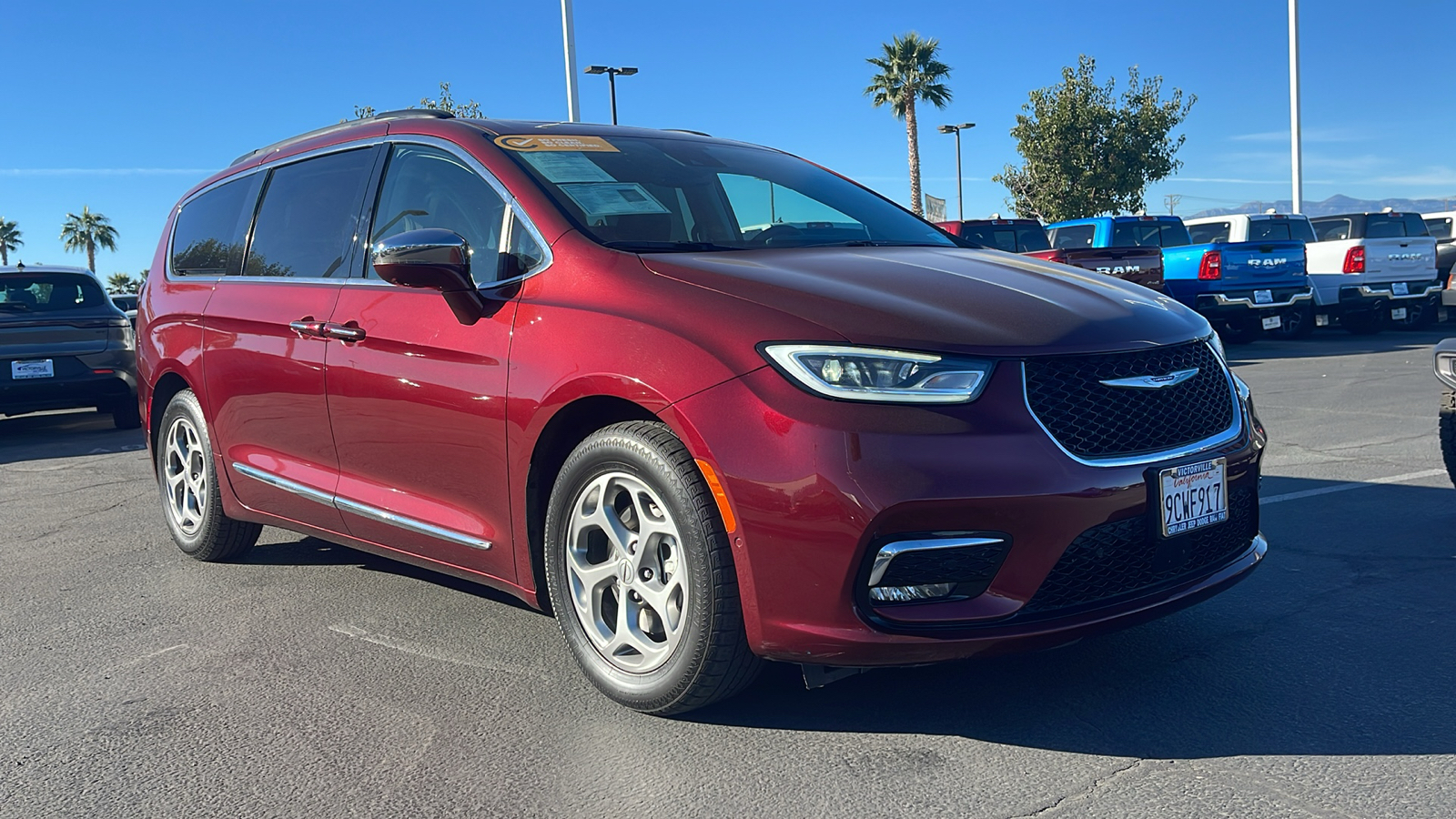 2022 Chrysler Pacifica Limited 1