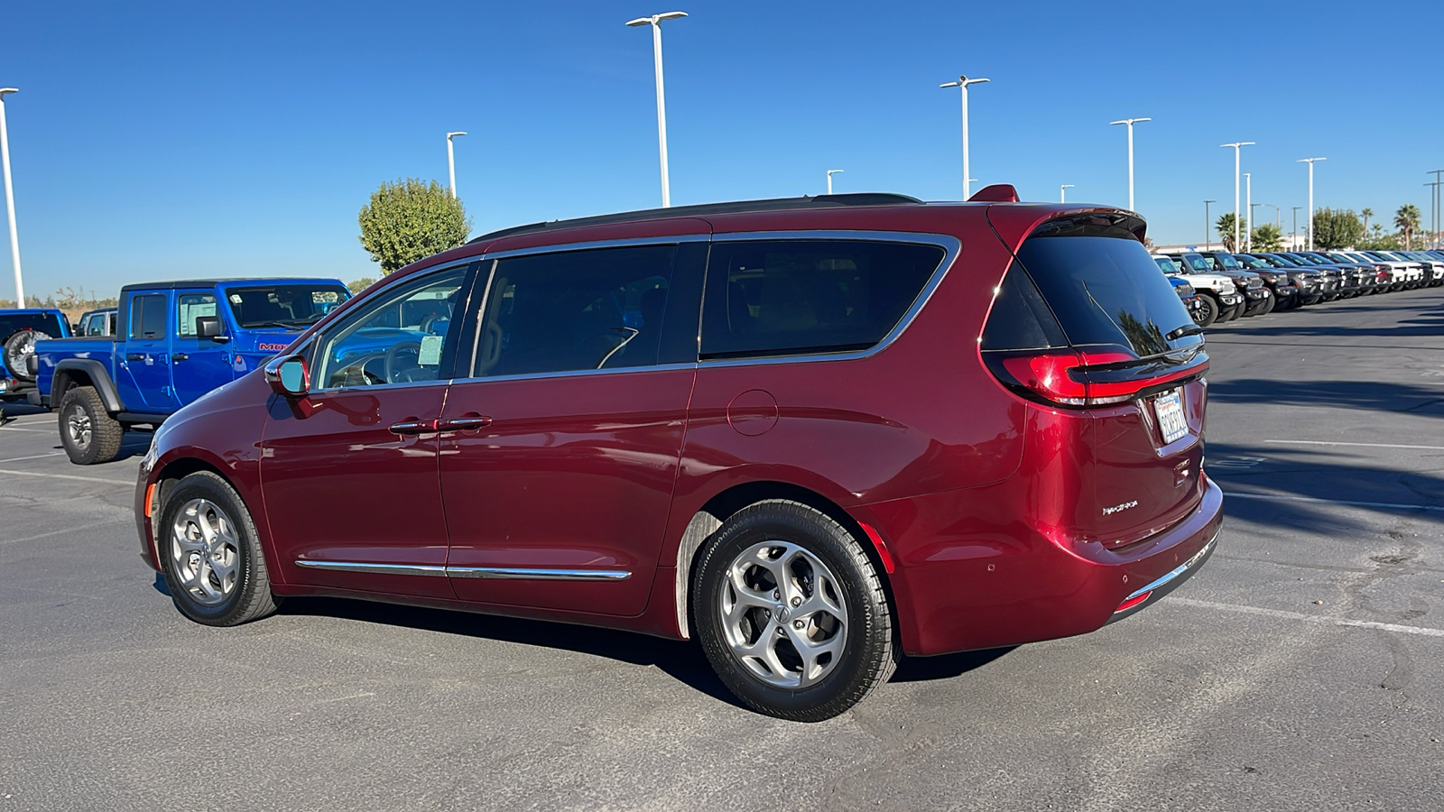 2022 Chrysler Pacifica Limited 5