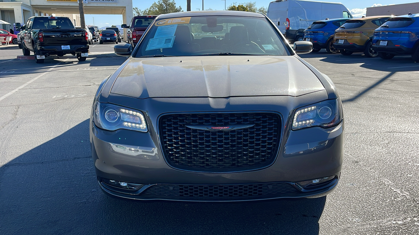 2023 Chrysler 300 S 8