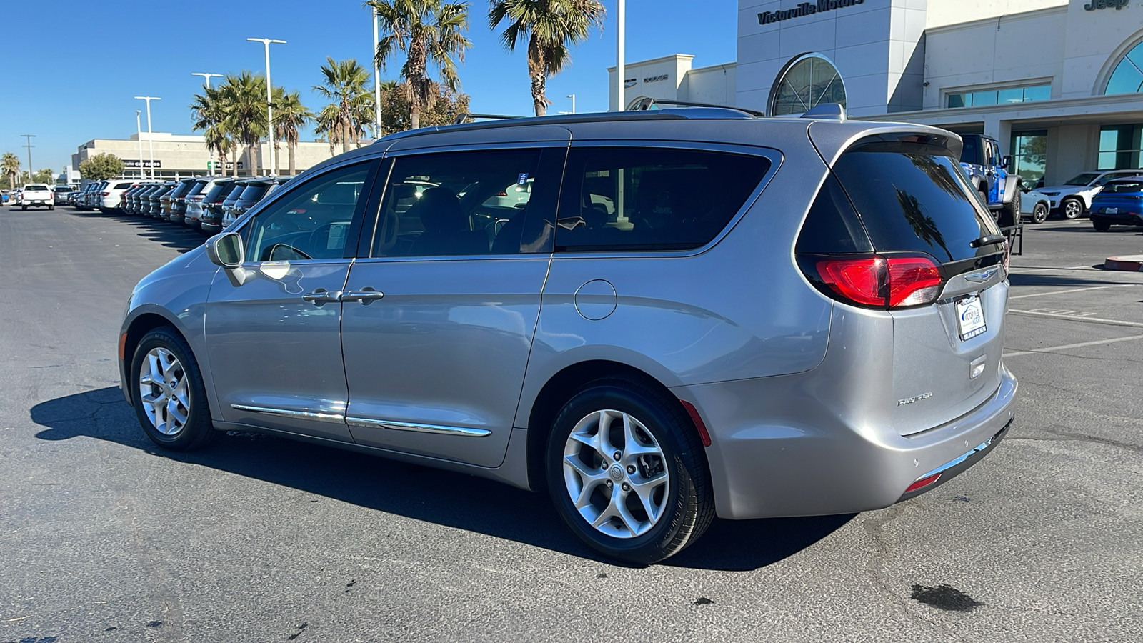 2020 Chrysler Pacifica Touring L 5