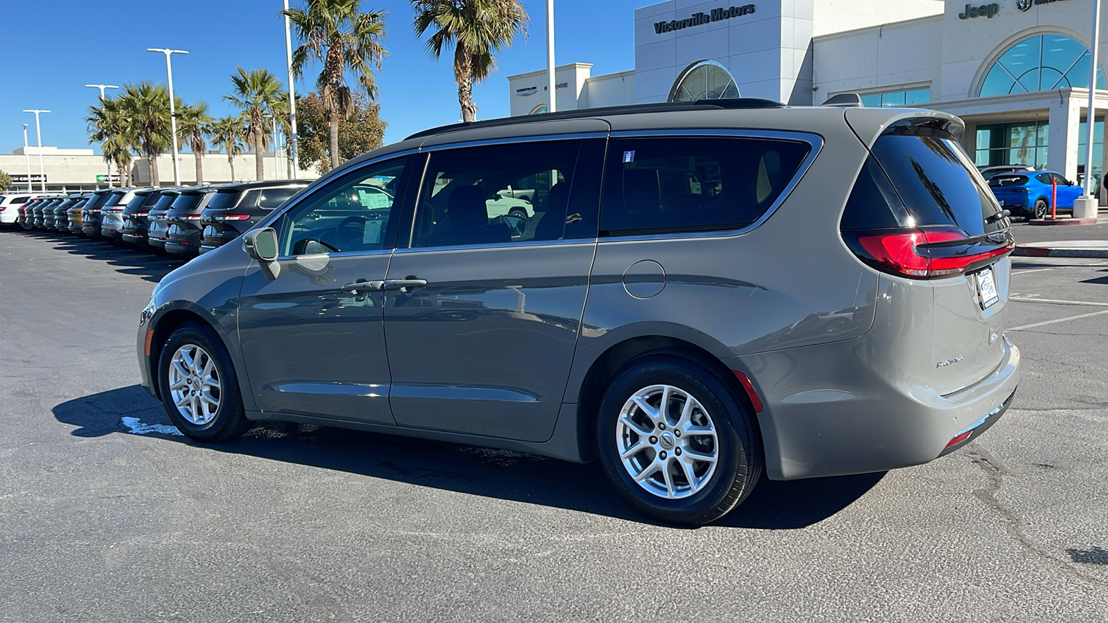 2022 Chrysler Pacifica Touring L 5