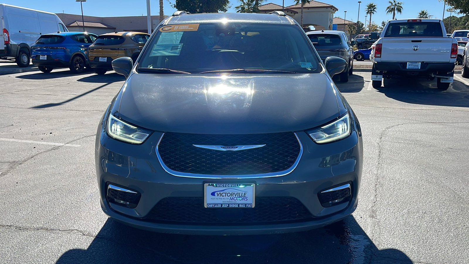 2022 Chrysler Pacifica Touring L 8