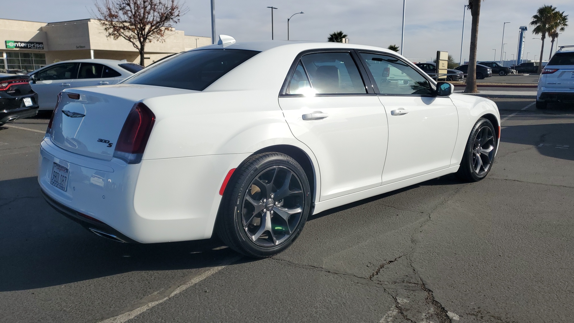 2022 Chrysler 300 S 3