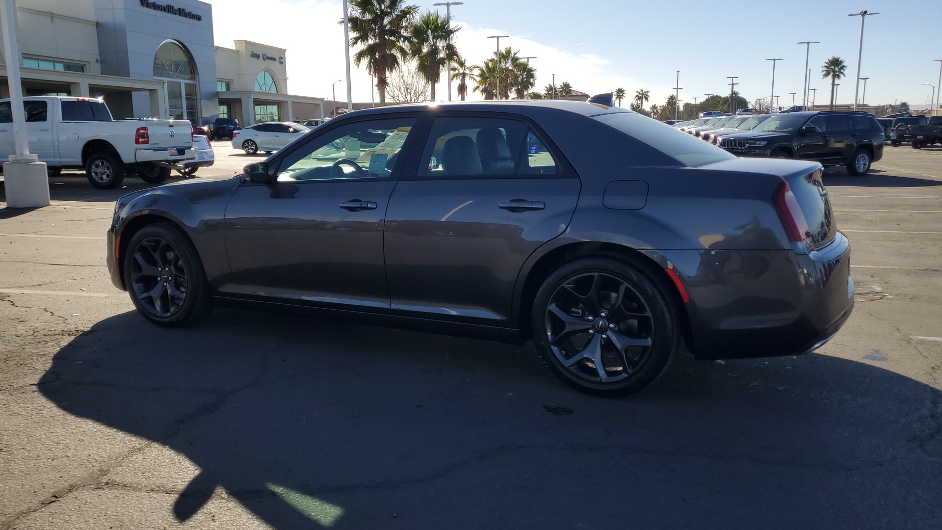 2023 Chrysler 300 S 5