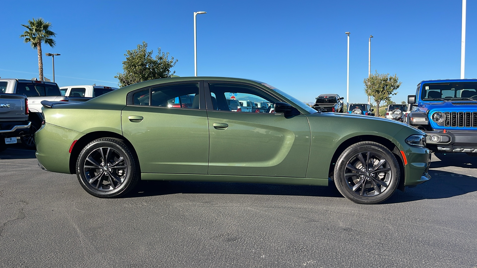 2023 Dodge Charger SXT 2