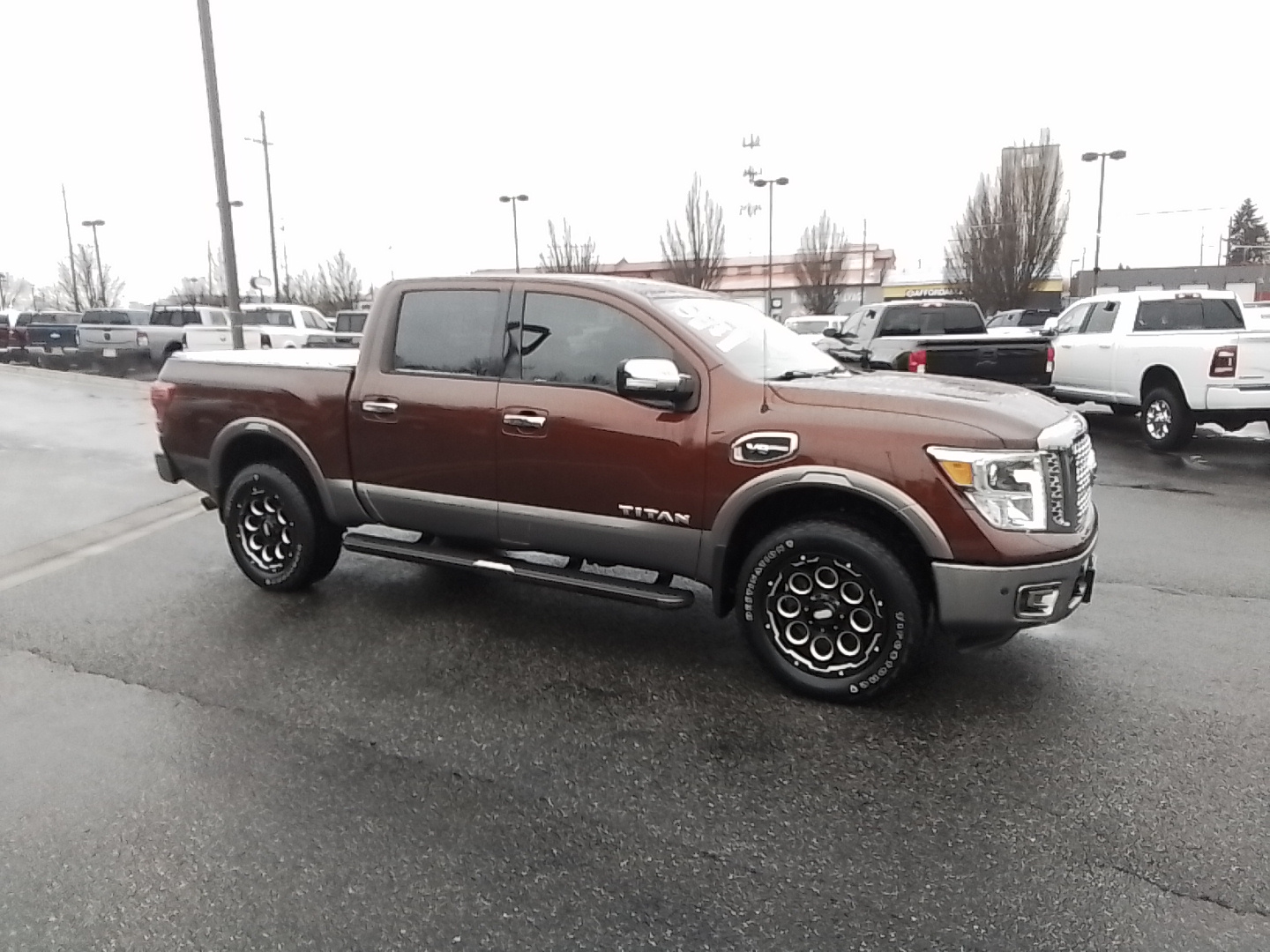 2017 Nissan Titan Platinum Reserve 1